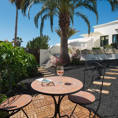Сasa de vacaciones Irene Lanzarote En En Complejo Con Piscina Comunal Costa Teguise